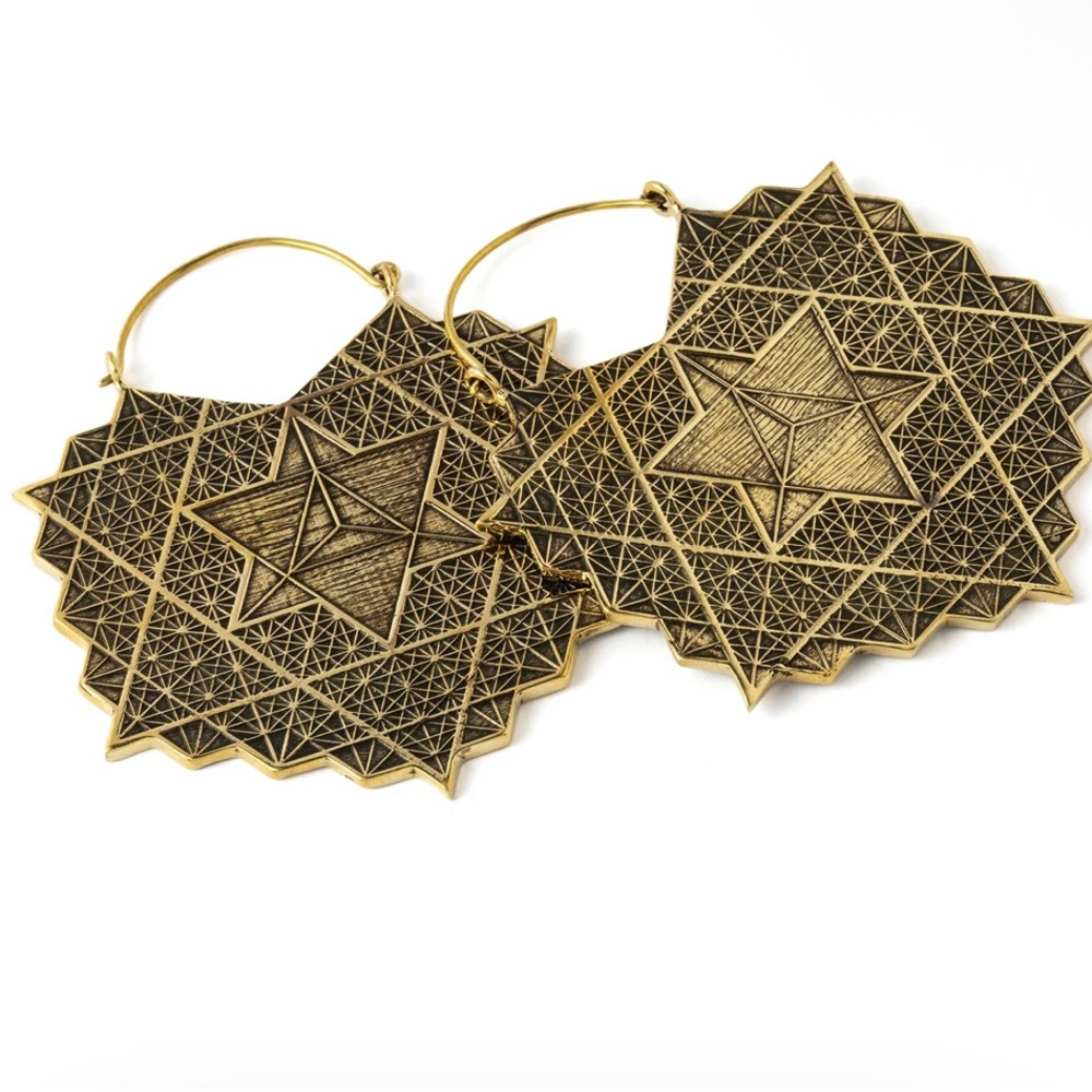 VINTAGE Owned BOHO Gold Brass Earrings 3 Dimensional Star